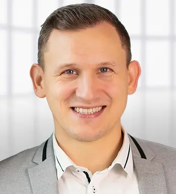 intern_Krause-Daniel_345x380px